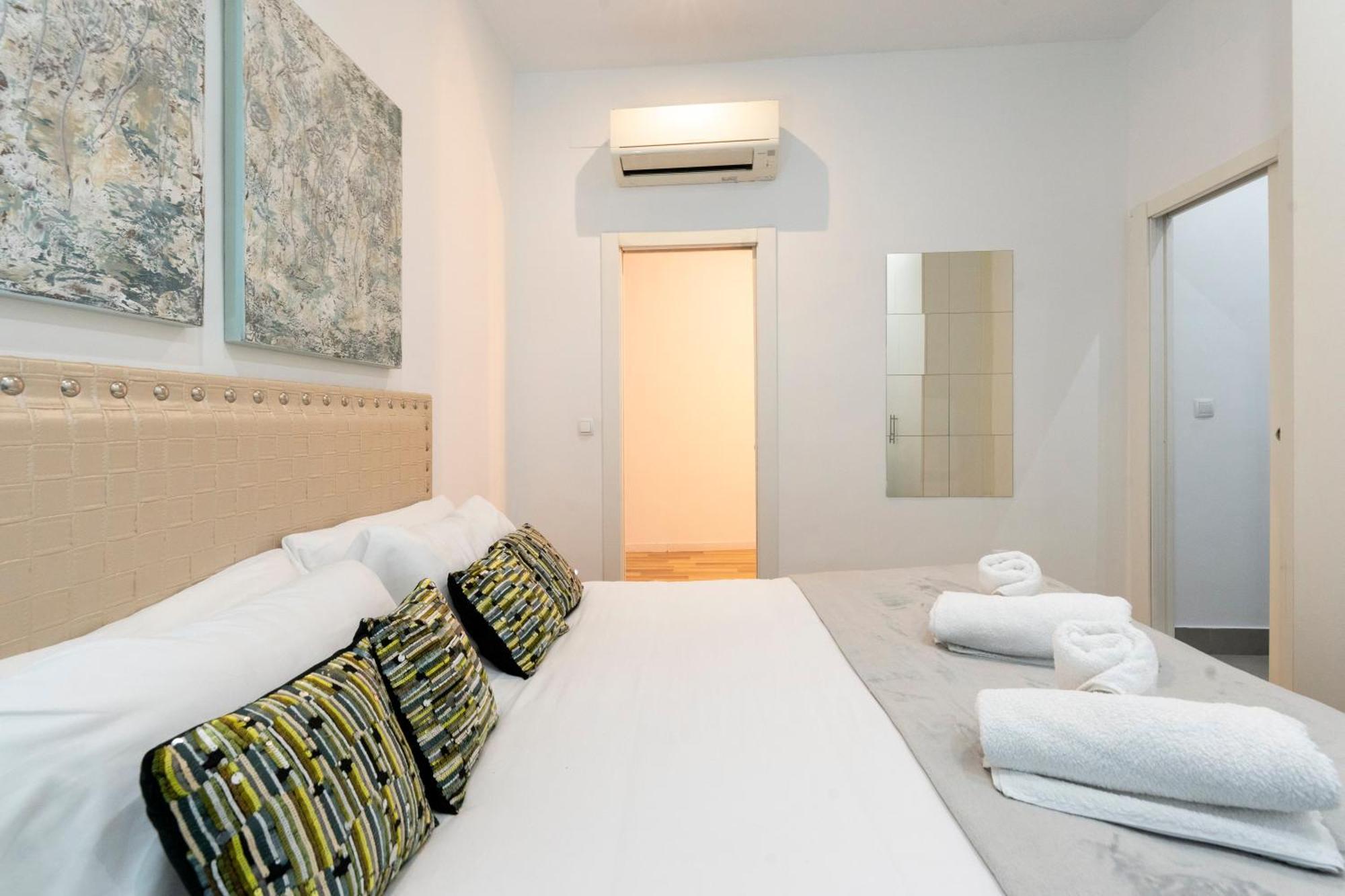 For You Rentals New Design Apartment Temporal Puerta Del Sol Pre10A Madrid Eksteriør bilde