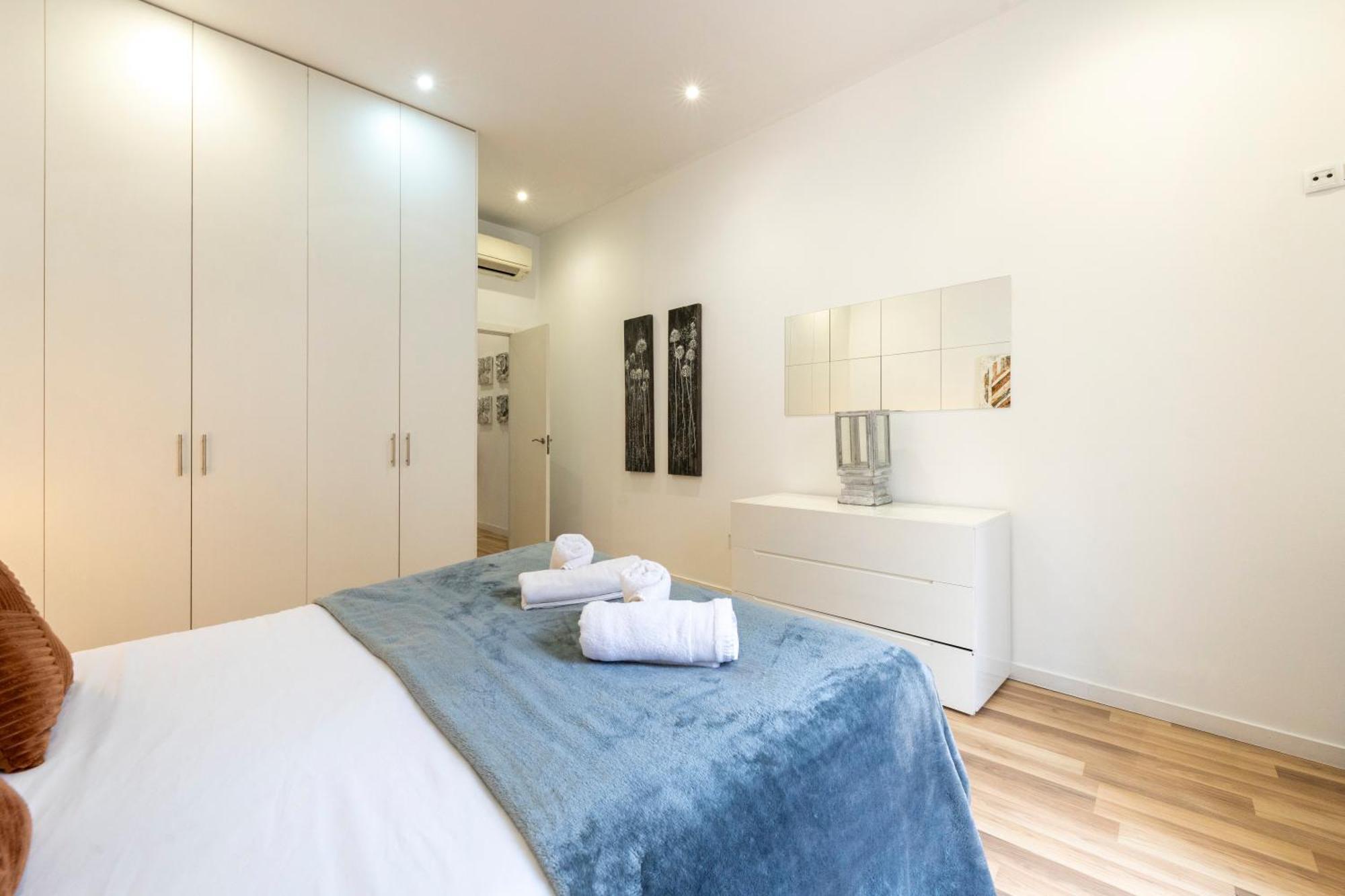 For You Rentals New Design Apartment Temporal Puerta Del Sol Pre10A Madrid Eksteriør bilde
