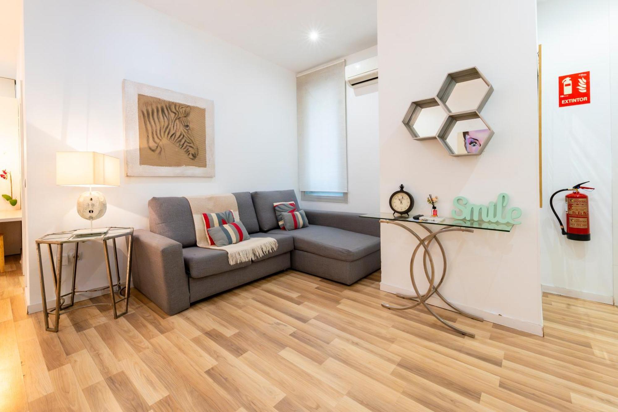 For You Rentals New Design Apartment Temporal Puerta Del Sol Pre10A Madrid Eksteriør bilde
