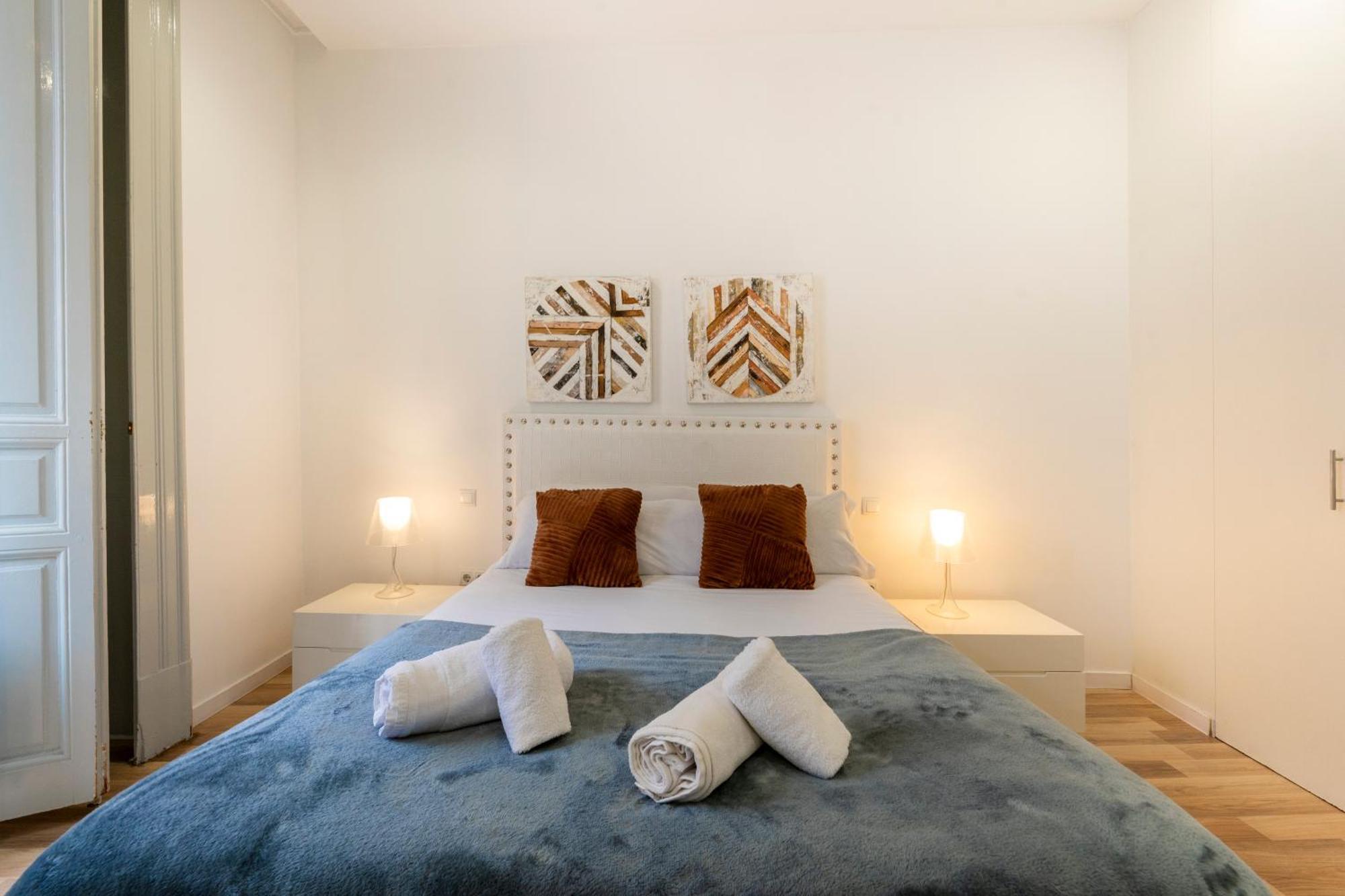 For You Rentals New Design Apartment Temporal Puerta Del Sol Pre10A Madrid Eksteriør bilde